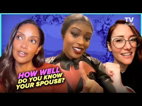 Supergirl's Azie Tesfai and Chyler Play a Newlywed Game with Batwoman's Javicia Leslie