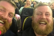 Twin Strangers – Unrelated Identical People