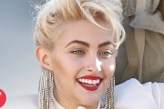 10 Celeb Kids Who Grew Up INCREDIBLY Good Looking