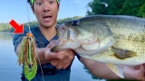 MAGIC LURE CATCHES BIG BASS!!! (Summer Jon Boat Fishing)