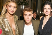 10 Celeb Friends Who Dated The SAME PERSON